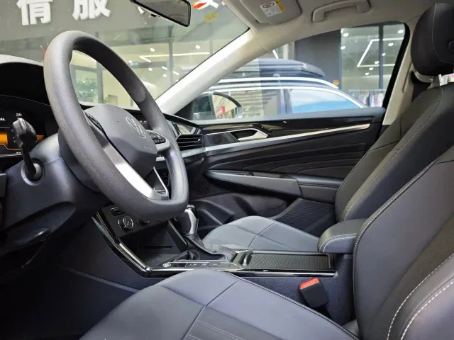 Volkswagen Passat — Фото автомобиля 5
