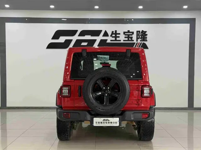 Jeep Wrangler — Фото автомобиля 5