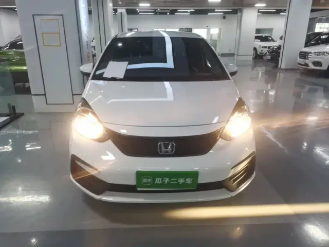 Honda Fit — Фото автомобиля 2