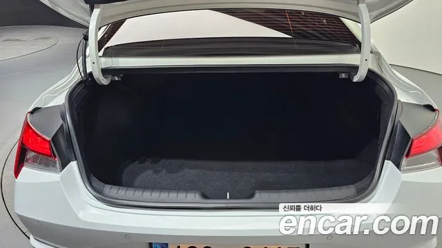 Hyundai AVANTE Avante (CN7) — Фото автомобиля 6