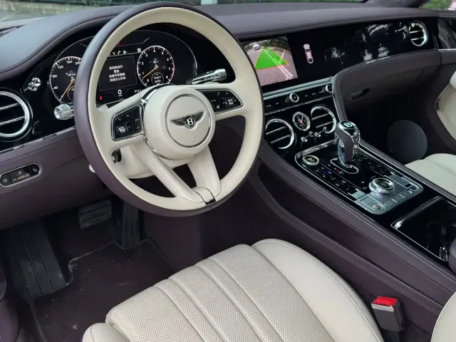 Bentley Continental 2022 4.0T GT V8 — Фото автомобиля 9