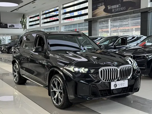 BMW X5 — Фото автомобиля 3