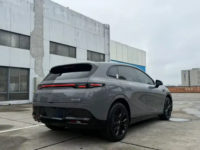 Leapmotor Lafa 5 — Фото автомобиля 9