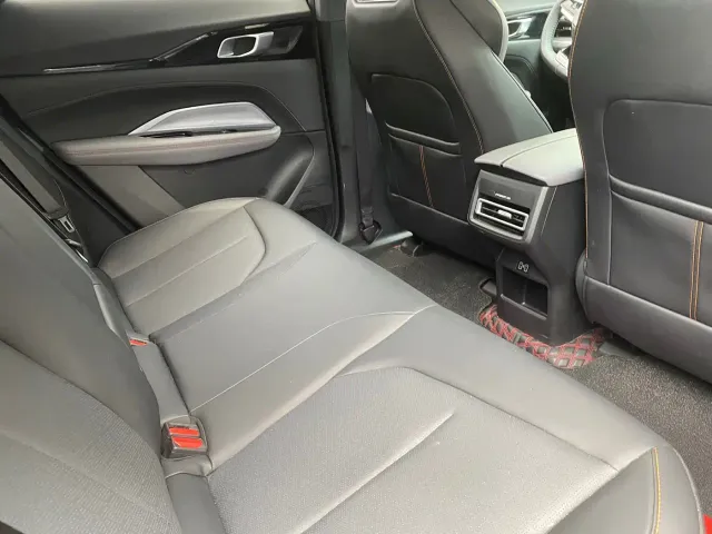 Changan Z6 — Фото автомобиля 13