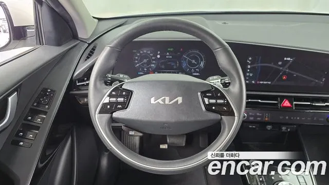 Kia Niro Niro (New) — Фото автомобиля 12