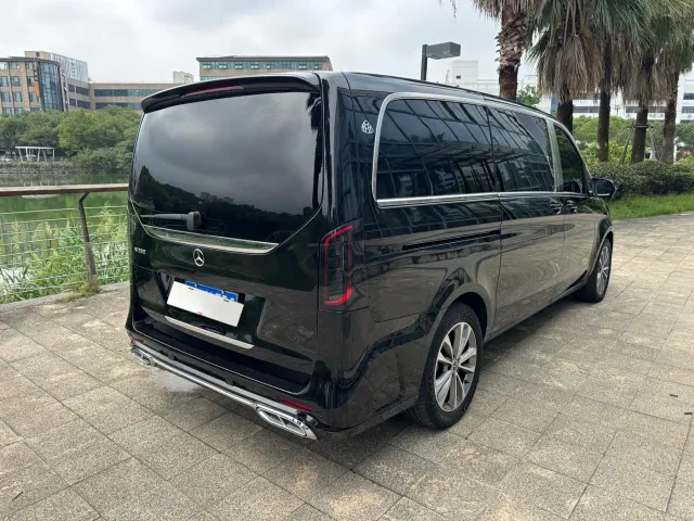 Mercedes-Benz V-Class — Фото автомобиля 8