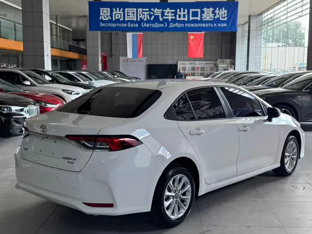 Toyota Corolla — Фото автомобиля 5