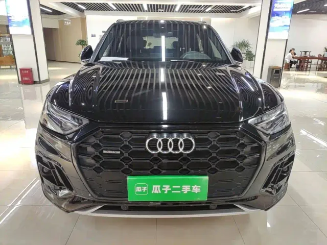 Audi Q5L — Фото автомобиля 2