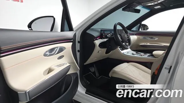 Genesis GV70 — Фото автомобиля 15
