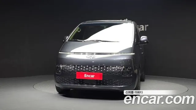 Hyundai Staria Staria Tourer 11 мест — Фото автомобиля 3