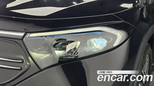 Mercedes-Benz EQB X243 — Фото автомобиля 7