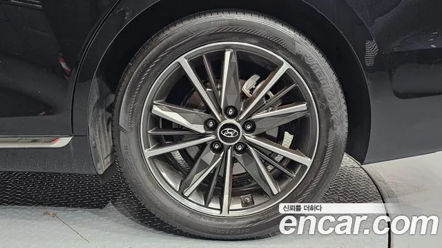 Hyundai Grandeur New — Фото автомобиля 6