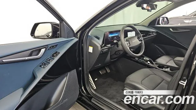 Kia Niro Niro (New) — Фото автомобиля 15
