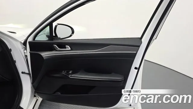 Kia K5 K5 3 поколение 2.0 LPI(Для проката) — Фото автомобиля 24
