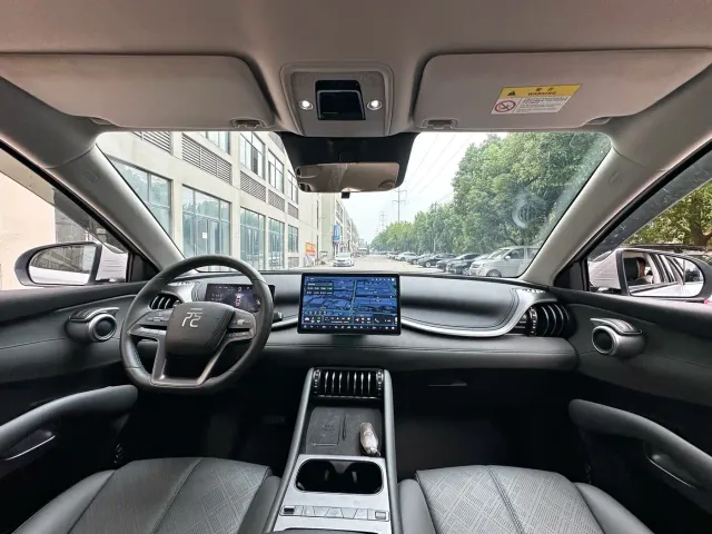 BYD Yuan PLUS — Фото автомобиля 6
