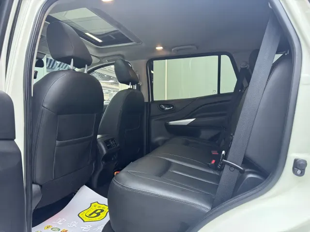 Nissan Terra — Фото автомобиля 8