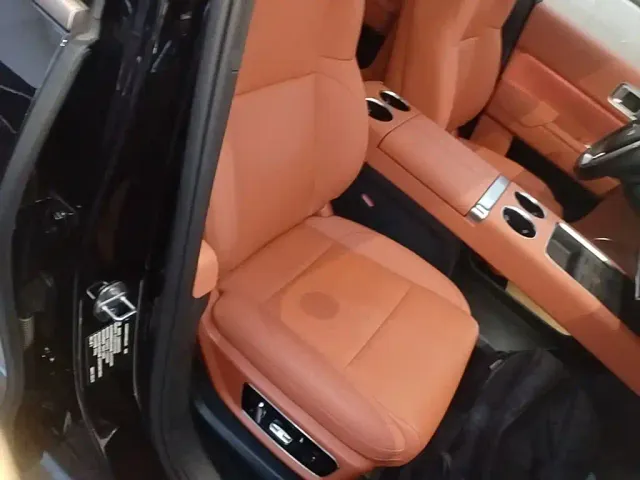 Li Auto L9 — Фото автомобиля 24