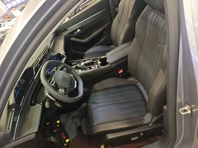 Peugeot 508 — Фото автомобиля 14