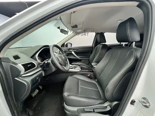 Mitsubishi Eclipse Cross — Фото автомобиля 7