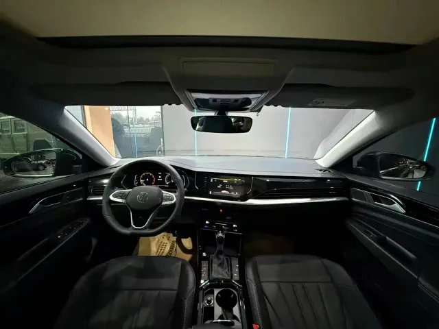 Volkswagen Passat — Фото автомобиля 9