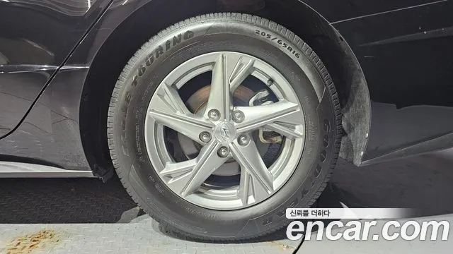 Hyundai Sonata Sonata (DN8) 2.0 LPG(Для проката) — Фото автомобиля 21