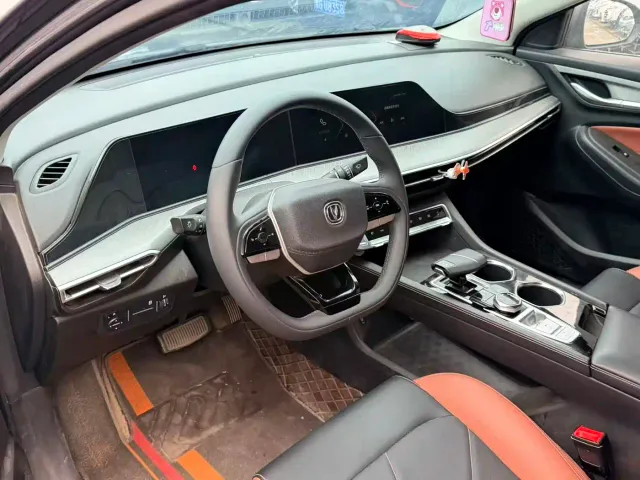 Changan Eado — Фото автомобиля 3