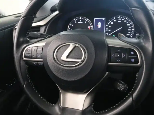 Lexus RX — Фото автомобиля 6