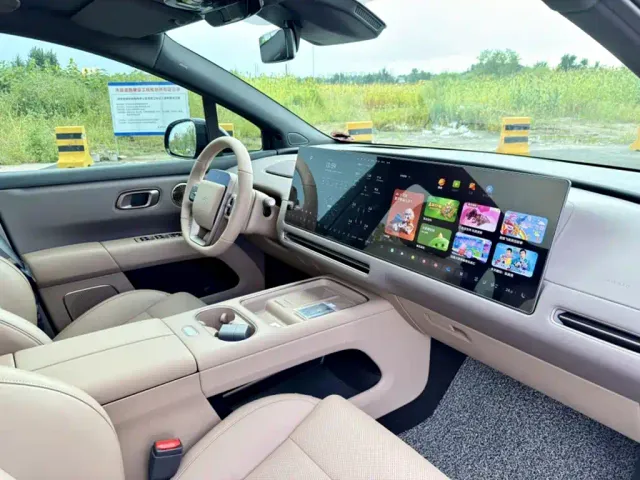 Li Auto i6 — Фото автомобиля 15