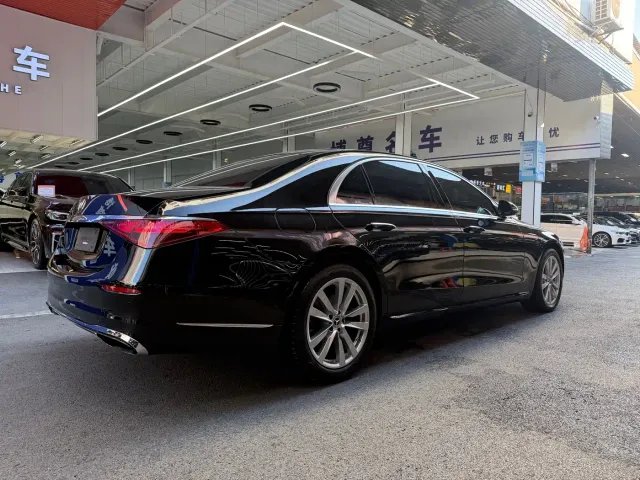Mercedes-Benz S-Class — Фото автомобиля 22