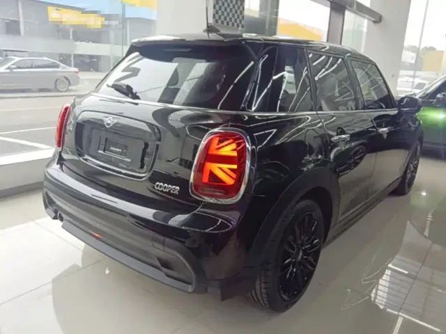 MINI Hatch — Фото автомобиля 6