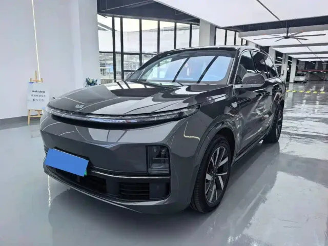 Фотография автомобиля — Li Auto L8