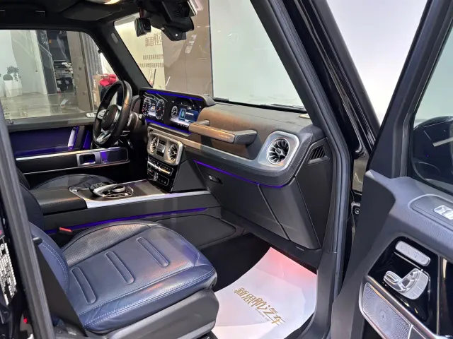 Mercedes-Benz G-Class — Фото автомобиля 14