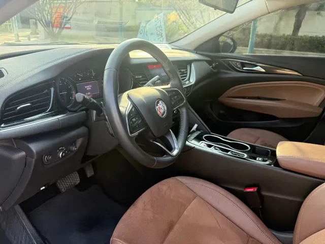 Buick Regal — Фото автомобиля 5