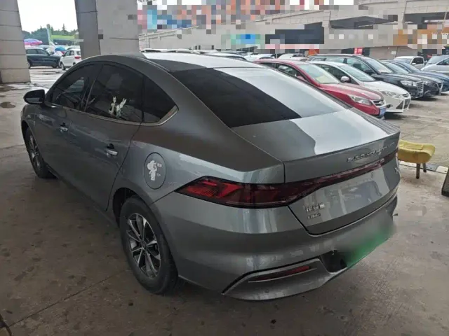 BYD Qin PLUS — Фото автомобиля 4