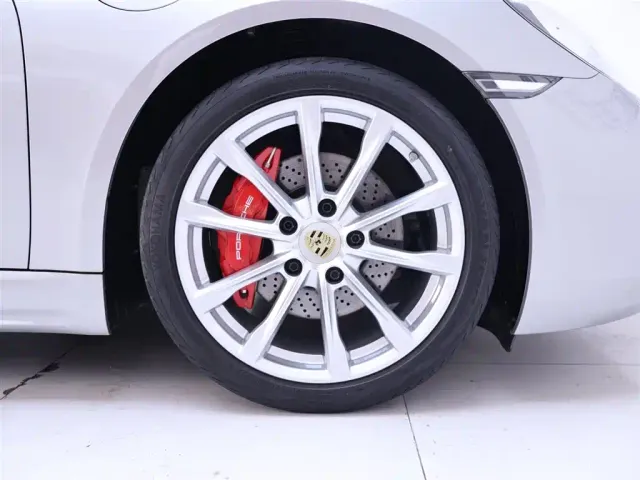 Porsche 718 — Фото автомобиля 6