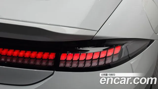 Hyundai Ioniq 6 — Фото автомобиля 8