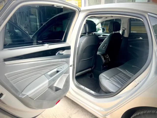 Volkswagen Passat — Фото автомобиля 12