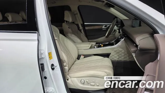 Genesis GV80 — Фото автомобиля 16