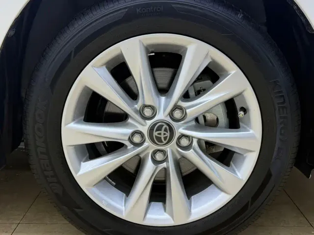 Toyota Corolla — Фото автомобиля 25