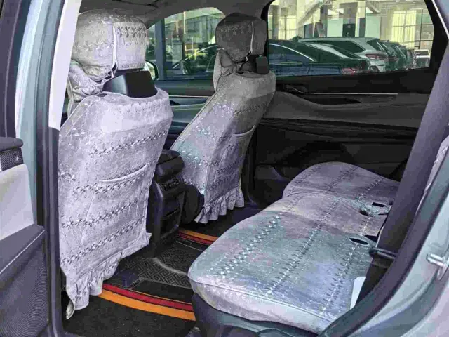 Ford Edge — Фото автомобиля 3