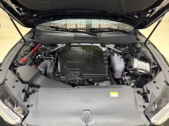 Audi A7L — Фото автомобиля 15