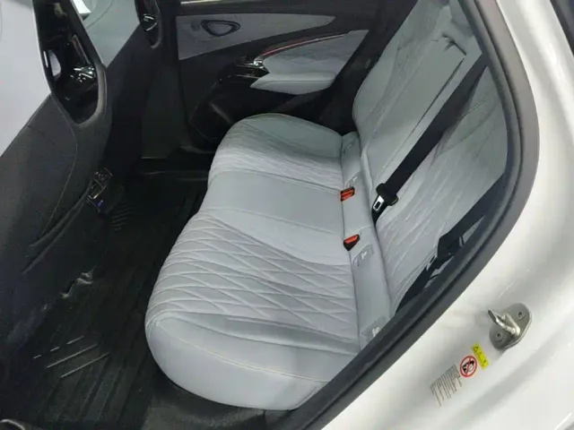 BYD Seal — Фото автомобиля 16