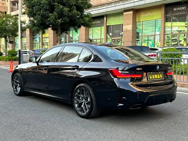 BMW 3 Series — Фото автомобиля 11