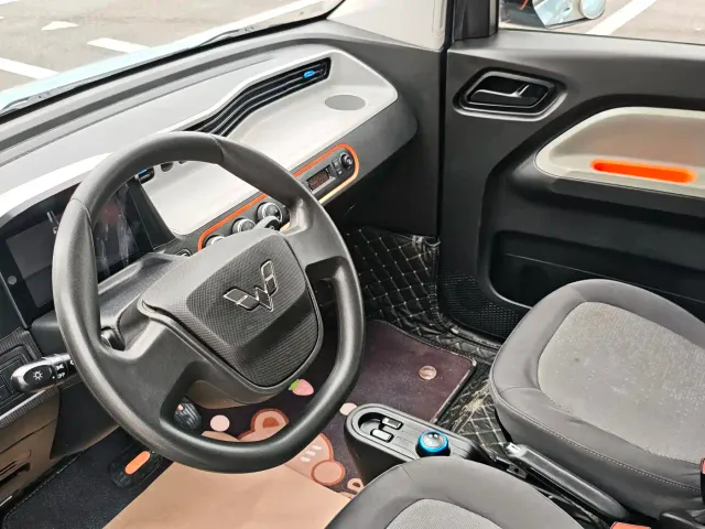 Wuling Hongguang Mini EV — Фото автомобиля 8
