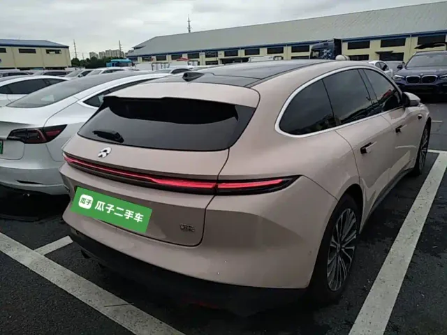 Nio ET5 Touring — Фото автомобиля 6
