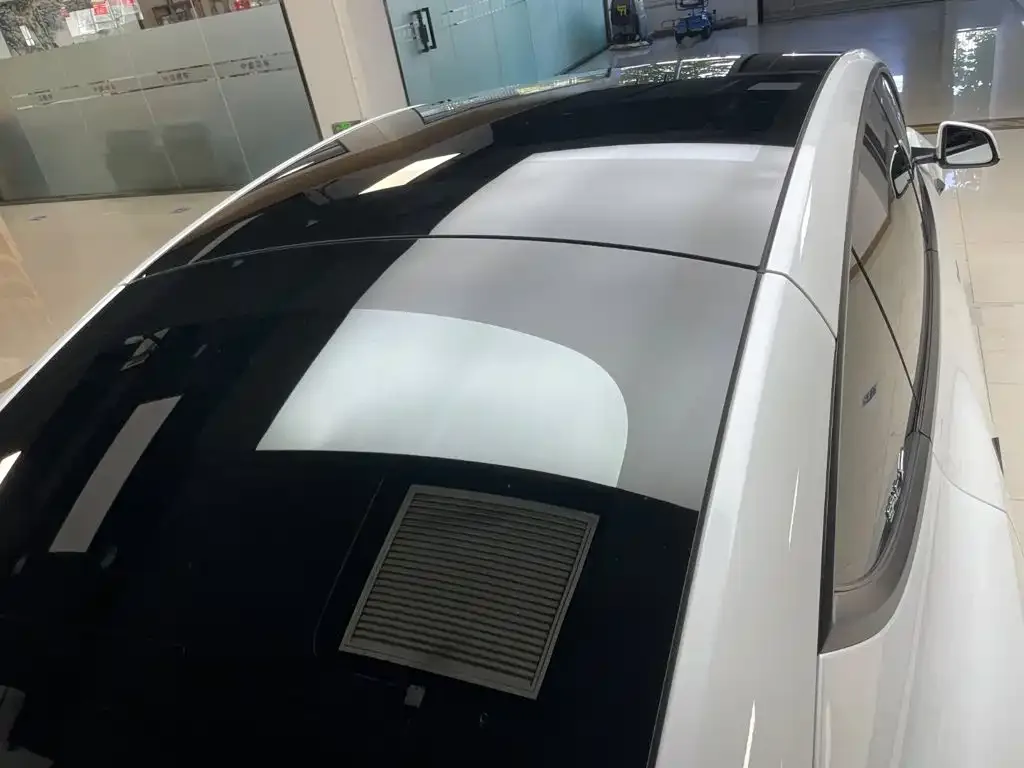 Tesla Model Y L 2025 Facelift Long Range AWD — Фото автомобиля 6