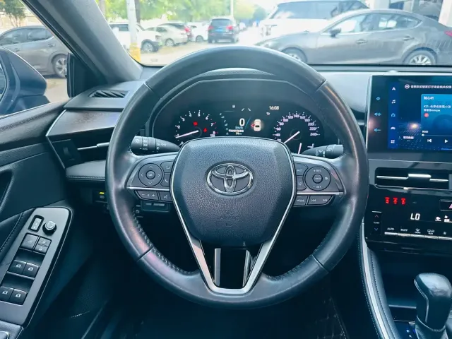 Toyota Avalon 2022 2.0L Luxury Edition — Фото автомобиля 11