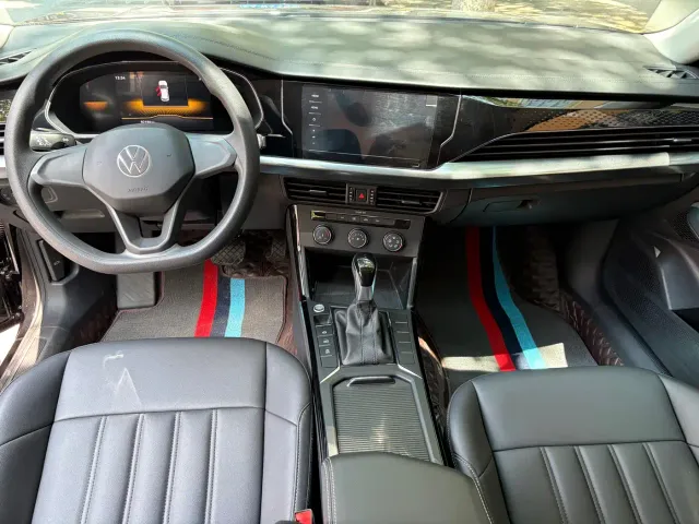 Volkswagen Passat — Фото автомобиля 10