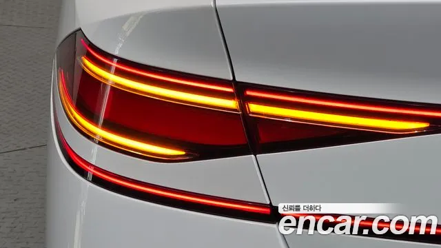 Genesis G90 Бензин 3.5 турбо AWD — Фото автомобиля 20