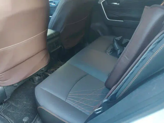 Toyota RAV4 — Фото автомобиля 11